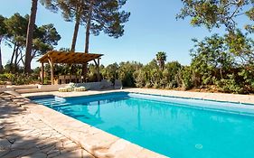 Luxury Ibiza Villa With Heated Pool & Outdoor Kitchen 8 Guests